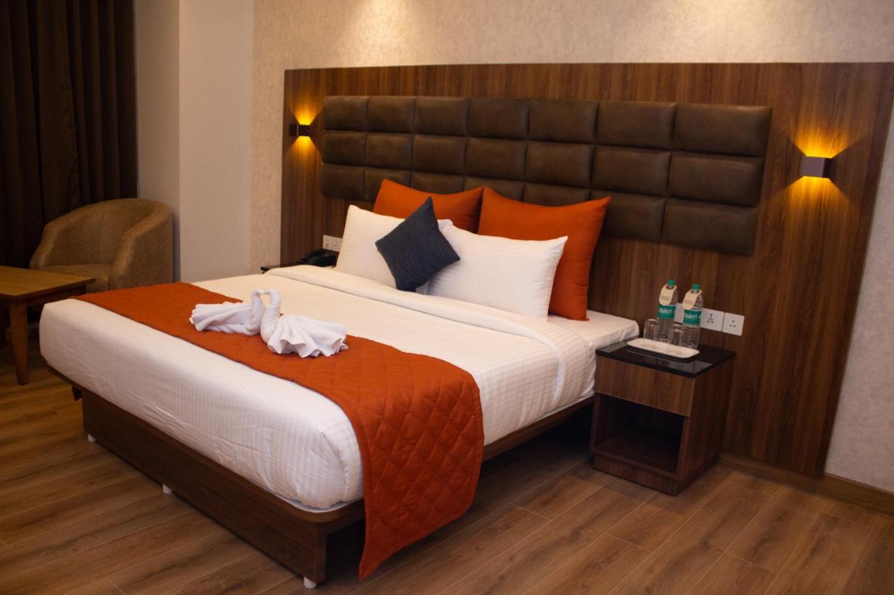 Shivas Galaxy Hotel Devanahalli Exterior photo
